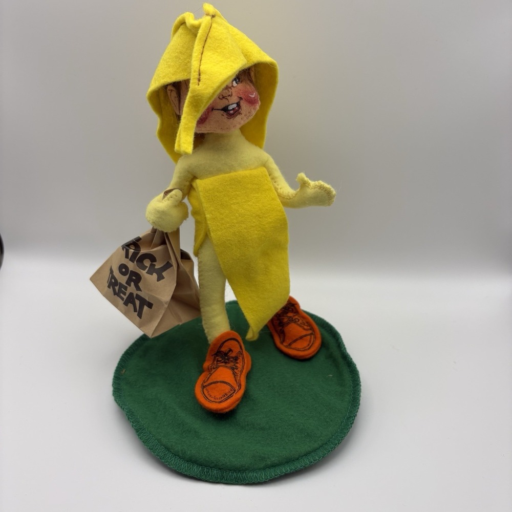 Annalee Doll 1996 Trick Or Treat Banana‎ Kid 8" Made In USA Halloween USA